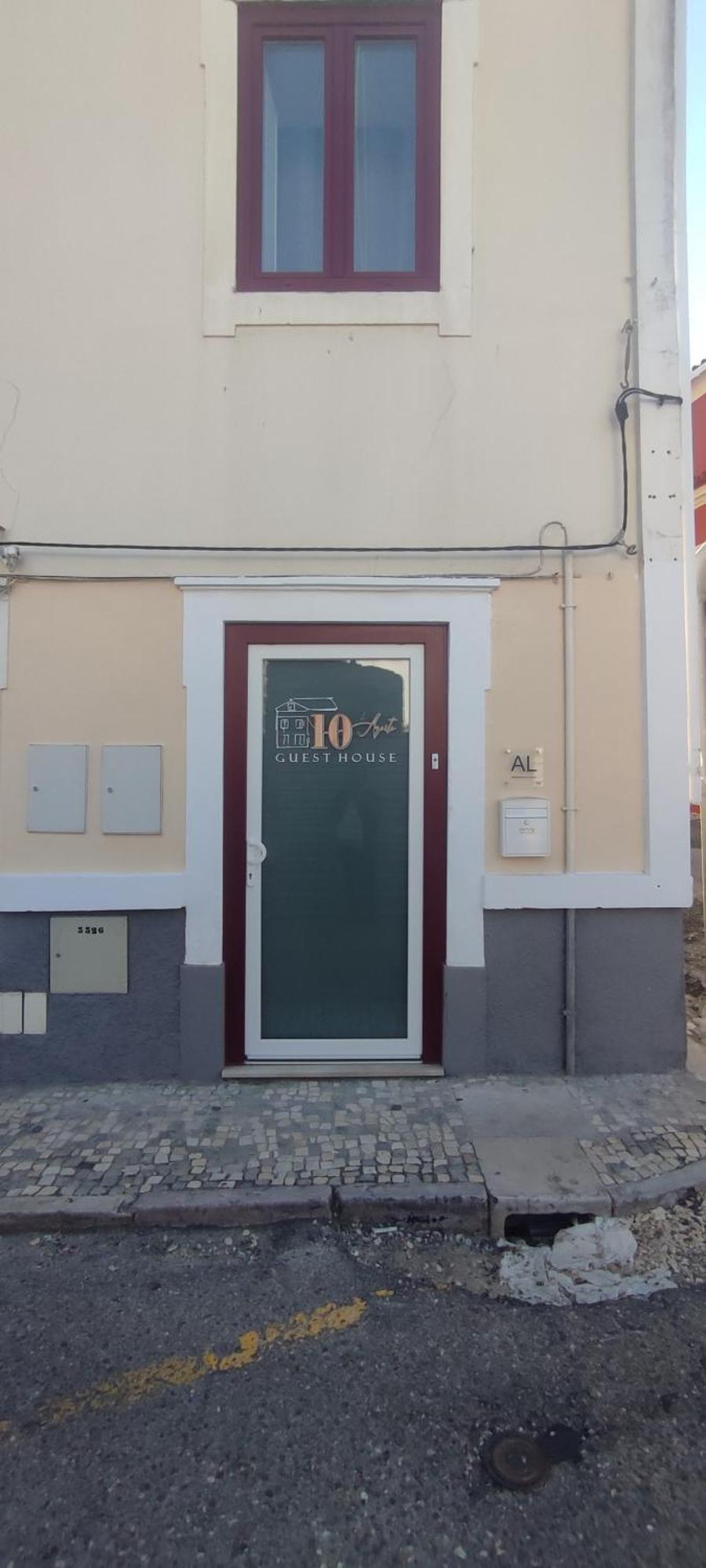 Guest House 10 De Agosto Figueira da Foz Exterior photo